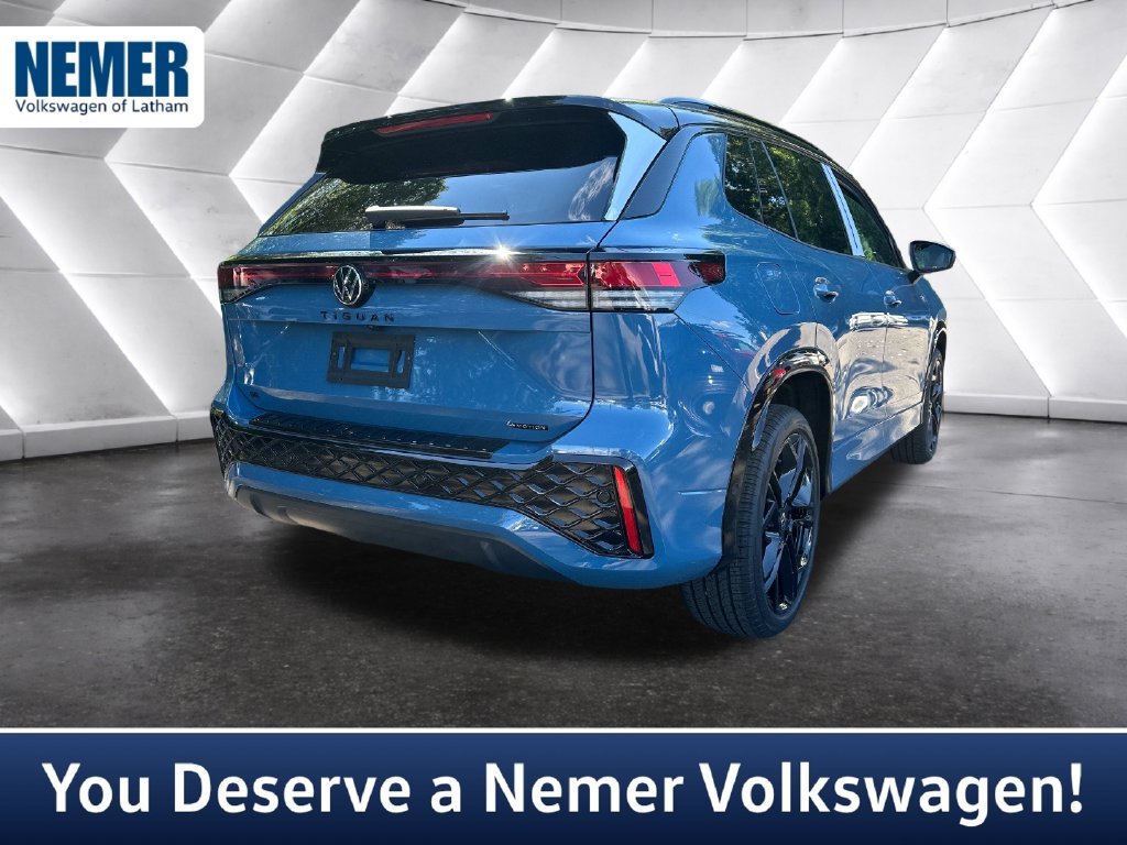 New 2026 Volkswagen Tiguan SE R-Line AWD/4WD image 4