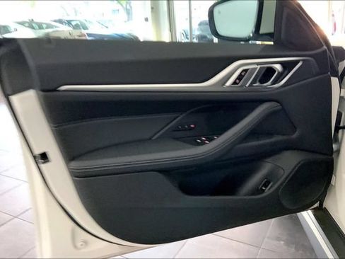 Used 2023 BMW i4 eDrive35 RWD image 10