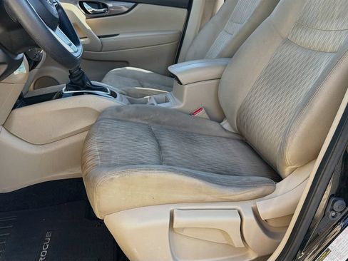 Used 2017 Nissan Rogue S FWD image 33