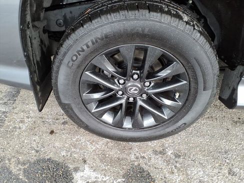 Used 2021 Lexus GX 460 Premium w/ Premium Package image 7