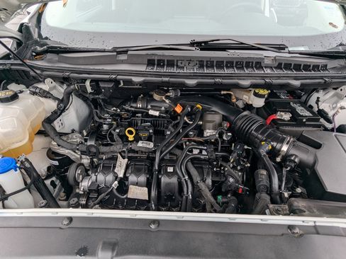 Used 2024 Ford Edge SEL image 25