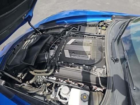 Used 2016 Chevrolet Corvette Z06 w/ 3LZ Preferred Equipment Group RWD image 12