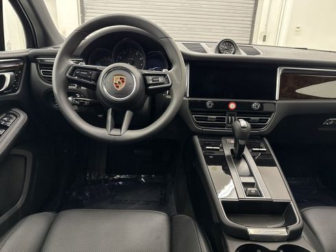 New 2025 Porsche Macan image 22