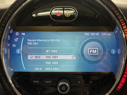 Used 2024 MINI Cooper SE FWD image 16