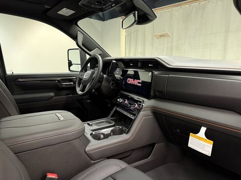 New 2026 GMC Sierra 2500 AT4 image 16