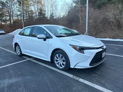 New 2026 Toyota Corolla LE image 7