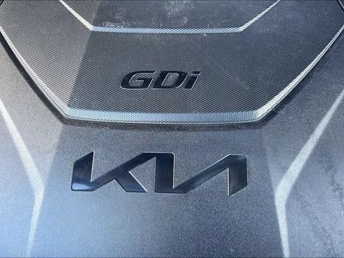 Used 2025 Kia Telluride LX FWD image 32