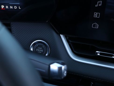 New 2026 Chevrolet Equinox LT w/ Midnight Edition image 24