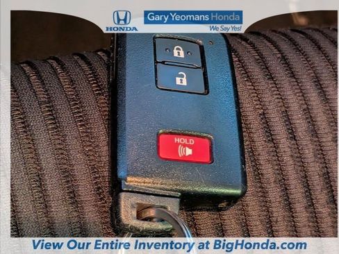 Used 2017 Toyota Prius V Two image 30