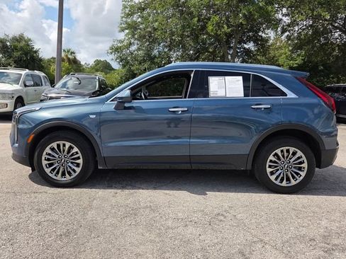 Used 2024 Cadillac XT4 Premium Luxury AWD/4WD image 4