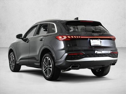 Certified 2025 Audi Q5 Premium w/ Convenience Package AWD/4WD image 8
