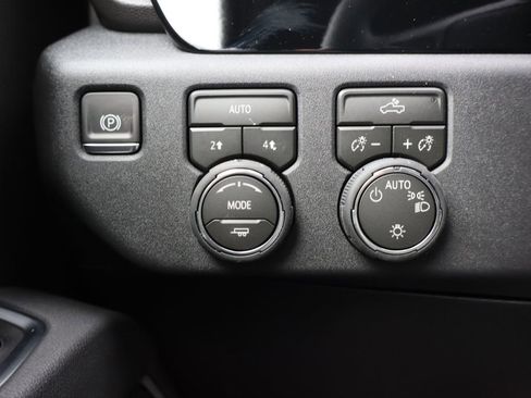 New 2026 Chevrolet Silverado 1500 LT AWD/4WD image 15