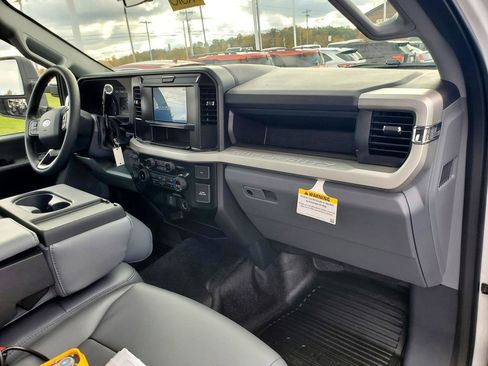 New 2025 Ford F350 XL w/ XL Chrome Package image 12
