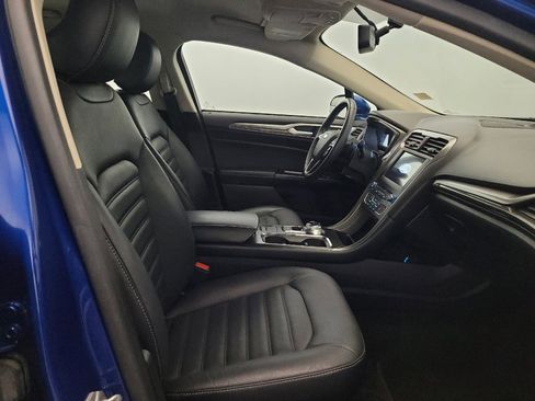 Used 2018 Ford Fusion SE w/ Fusion SE Technology Package FWD image 21