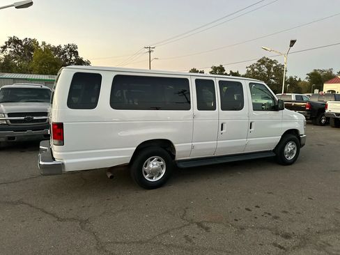 Used 2012 Ford E-350 and Econoline 350 XLT image 4