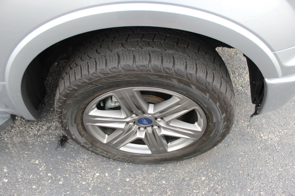 Used 2020 Ford F150 Lariat AWD/4WD image 10