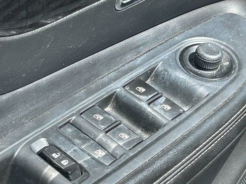 Used 2015 Buick Encore FWD image 26