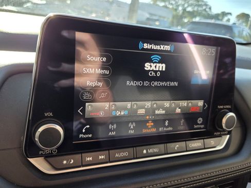 Used 2024 Nissan Rogue SV FWD image 26