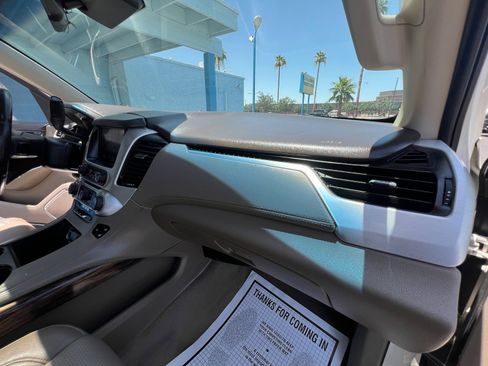 Used 2015 GMC Yukon XL SLT w/ Open Road Package image 18