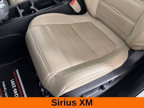 Used 2019 Honda CR-V Touring image 14