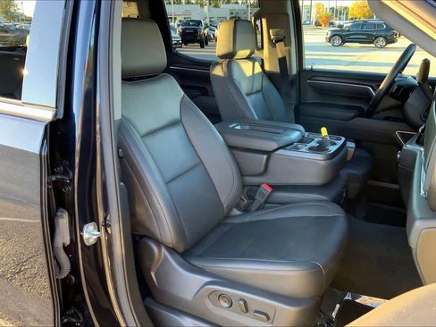 Used 2025 GMC Sierra 1500 SLT image 8