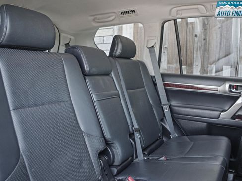 Used 2016 Lexus GX 460 Luxury w/ Preferred Accessory Package AWD/4WD image 23