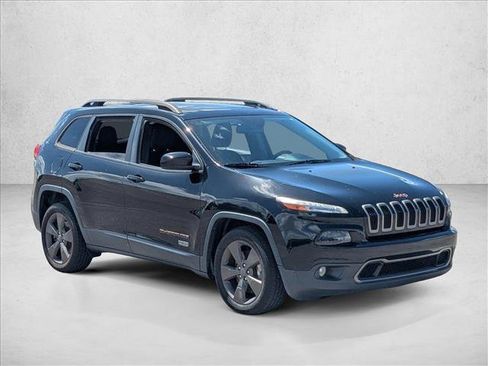 Used 2017 Jeep Cherokee 75th Anniversary FWD image 3