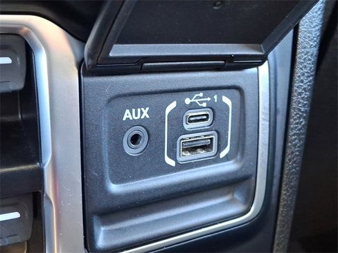 Used 2024 Jeep Wrangler Unlimited Rubicon image 23