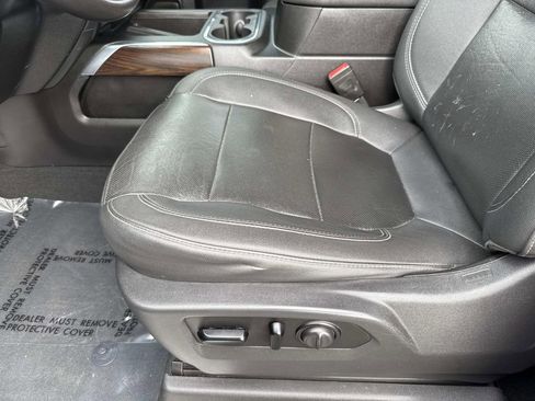 Used 2021 GMC Sierra 3500 Denali w/ Denali Ultimate Package image 29