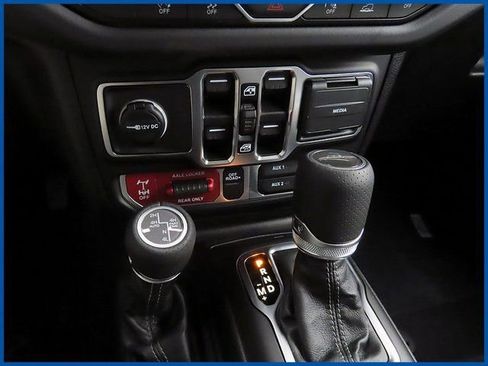 New 2026 Jeep Gladiator Mojave image 19