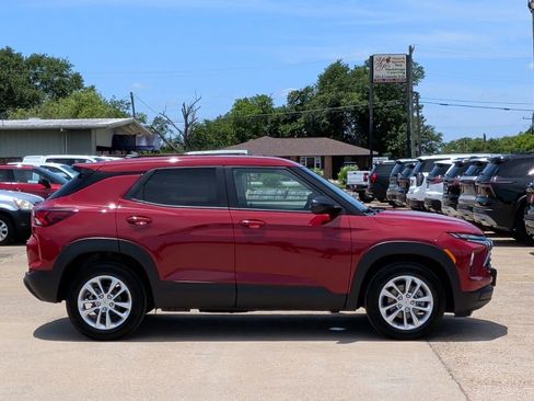 New 2026 Chevrolet TrailBlazer LS w/ LS Convenience Package FWD image 9