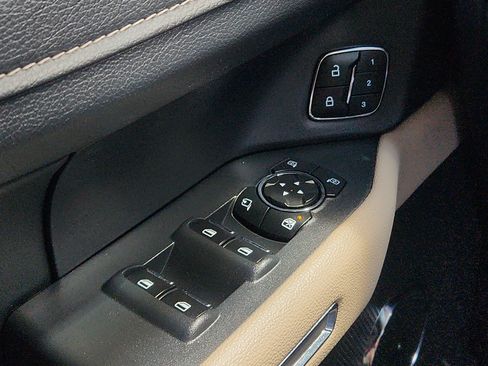 Used 2023 Ford Expedition Max Limited AWD/4WD image 16