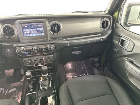 Used 2023 Jeep Wrangler Unlimited w/ Cold Weather Group image 26