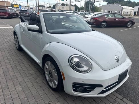 Used 2019 Volkswagen Beetle 2.0T FWD image 6