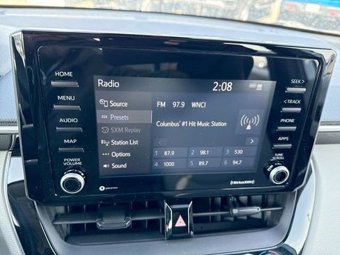 Used 2022 Toyota Corolla Cross L image 16