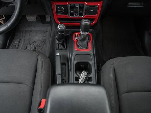 Used 2021 Jeep Wrangler Unlimited Sport AWD/4WD image 16