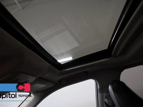 Certified 2023 Toyota Highlander XLE AWD/4WD image 20