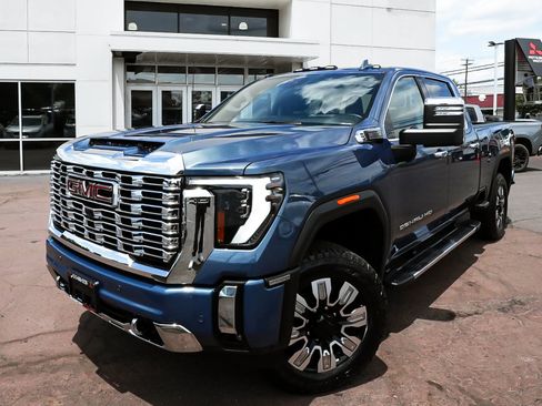 Used 2026 GMC Sierra 2500 Denali w/ Denali Reserve Package AWD/4WD image 48