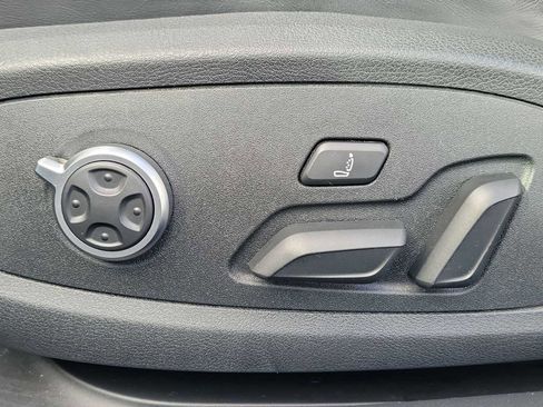 Used 2019 Audi RS 5 w/ Black Optic Carbon Package image 16