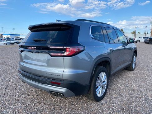 Used 2026 GMC Acadia Elevation w/ Elevation Premium Package FWD image 4