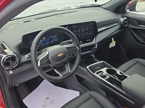 New 2026 Chevrolet Equinox LT w/ Convenience Package II image 11