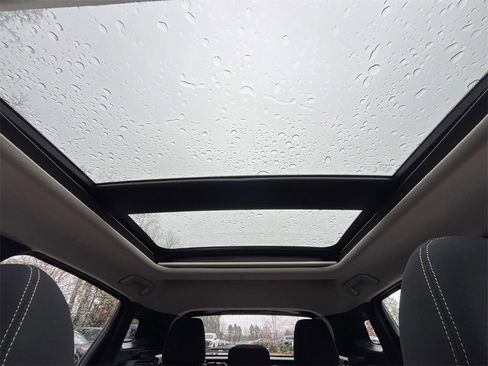 New 2026 Nissan Kicks SV image 30