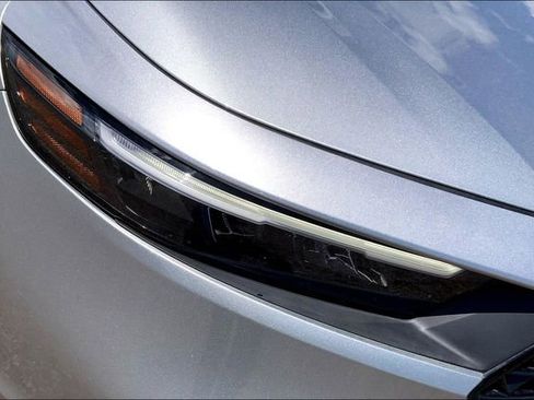 Used 2024 Honda Accord EX image 28