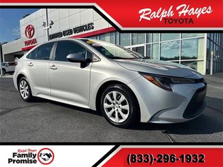 Used 2024 Toyota Corolla LE image 1