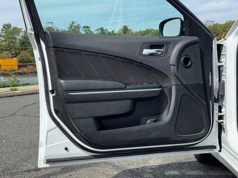 Used 2022 Dodge Charger SXT image 7