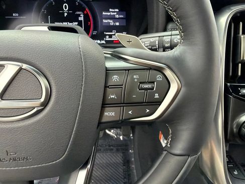 New 2026 Lexus LX 600 4WD w/ Luxury Package image 13