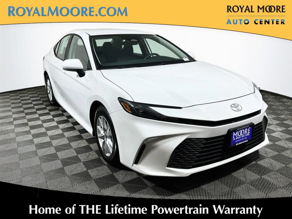 Certified 2025 Toyota Camry LE FWD image 1