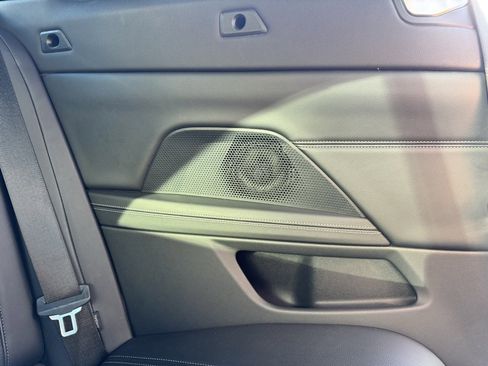 Used 2024 BMW 430i Convertible image 37