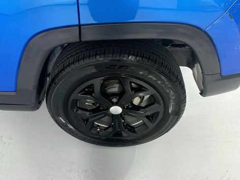 Used 2024 Jeep Compass Latitude AWD/4WD image 29