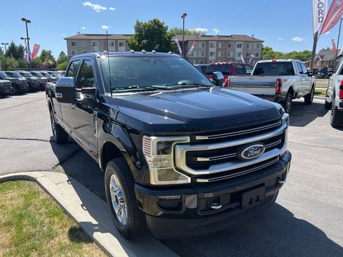 Used 2022 Ford F350 Platinum AWD/4WD image 5